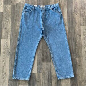 40x30 NWT Wrangler Classic 5-pocket Relaxed Fit Jeans ZM200LBLight Blue